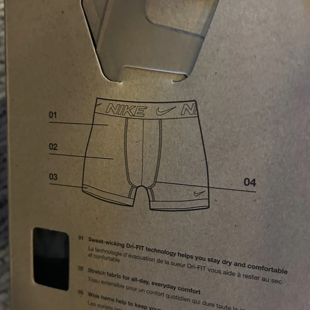 Nike essential micro